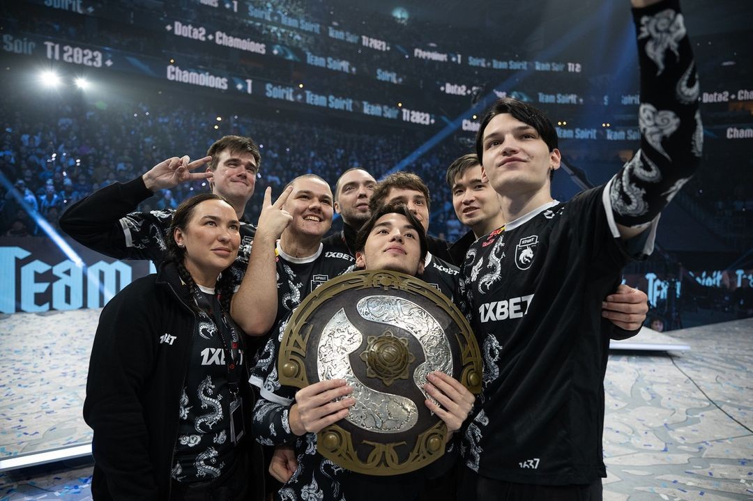 Dota2小组赛落幕，强队悉数晋级