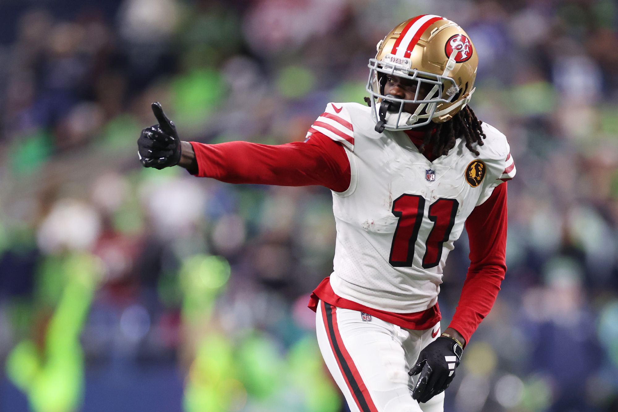 一场经典之战!橄榄球点燃球迷热情 一场经典之战!橄榄球点燃球迷热情