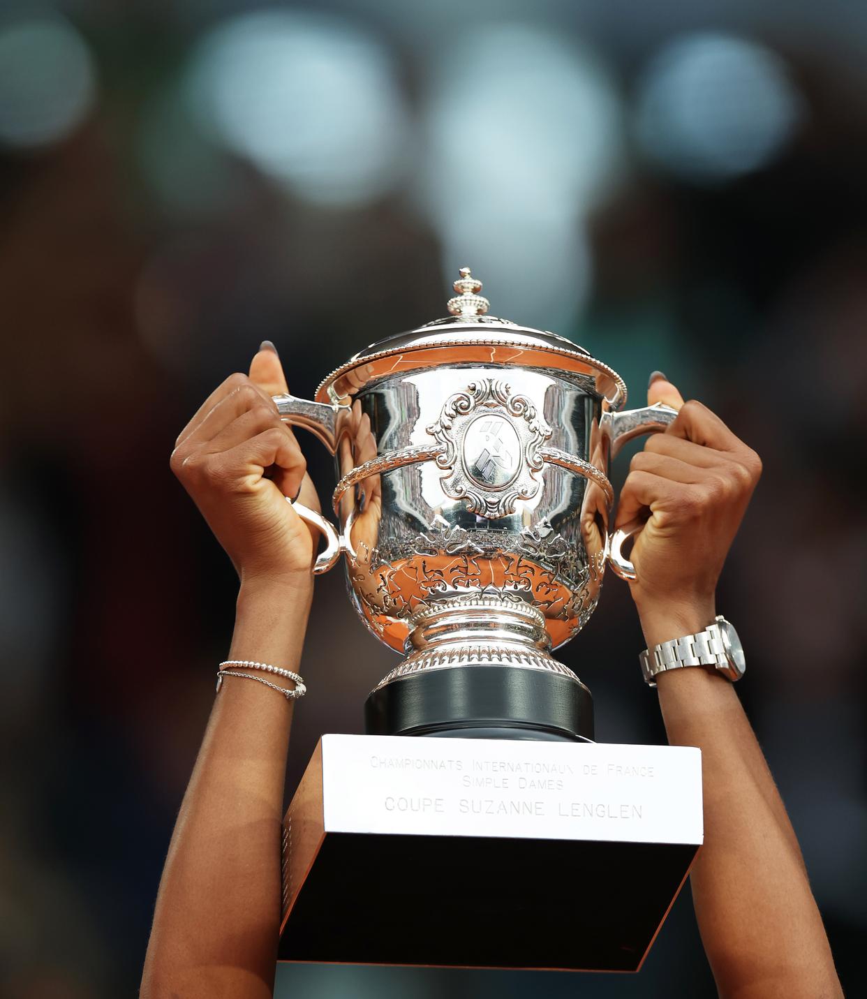 包含网球再创历史,冠军实至名归的词条 包含网球再创历史,冠军实至名归的词条