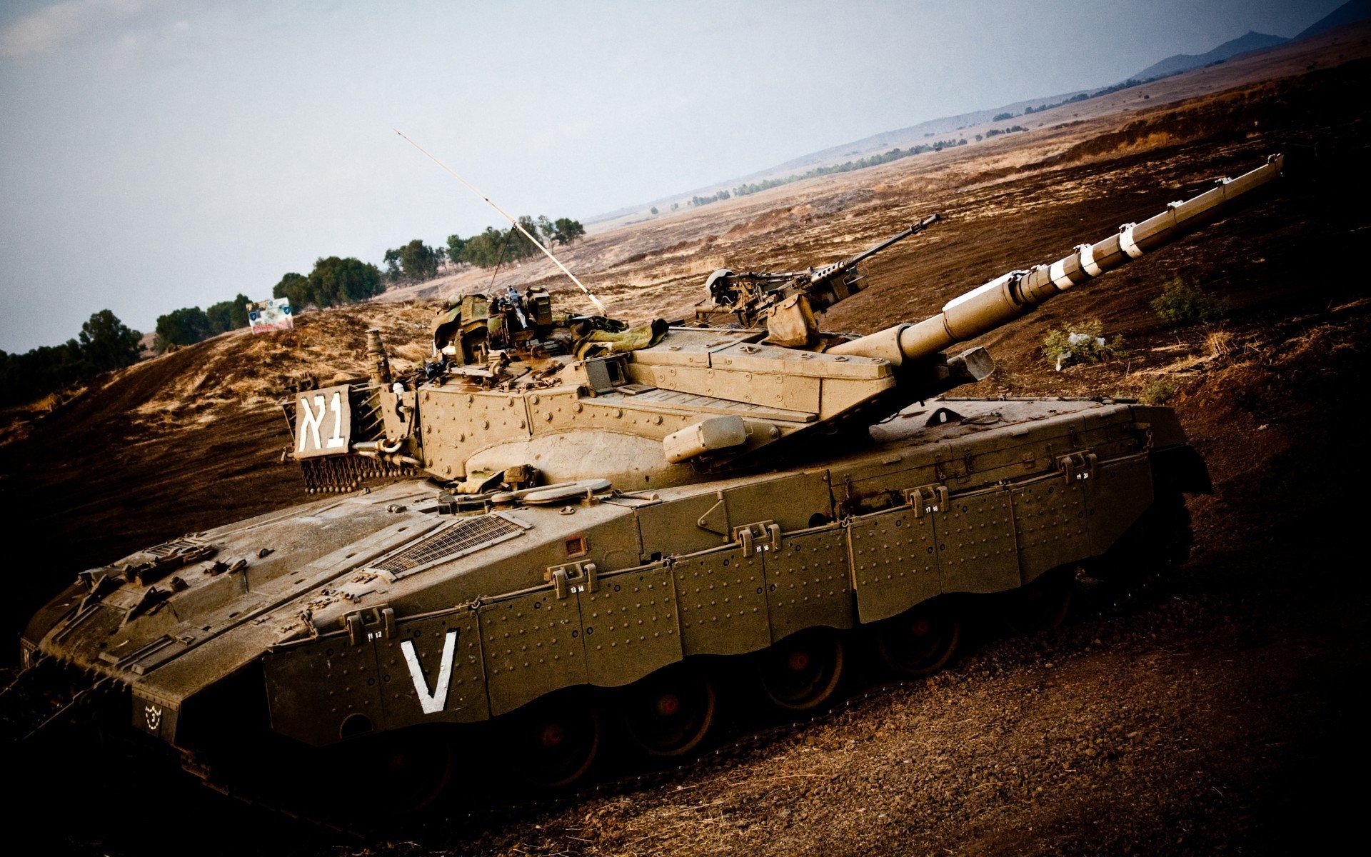 跨界之战，拜仁对阵日本，斯通斯生涯之夜照亮友谊赛星空