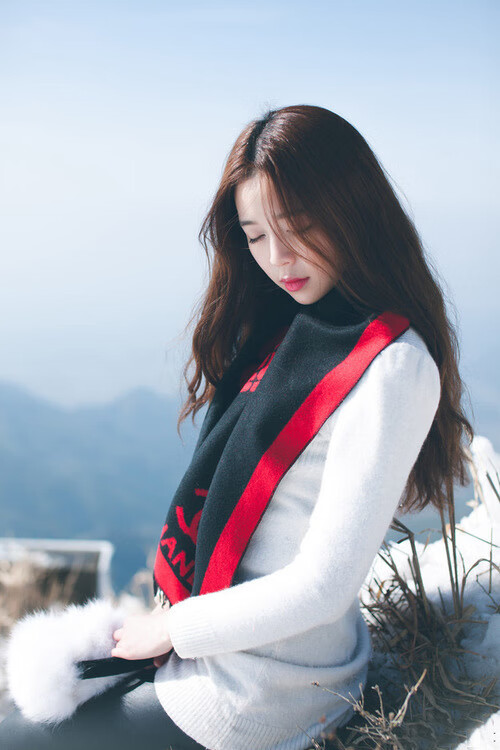 绿茵场与硬木地板的巅峰对话,欧冠半决赛焦点战与快船横扫骑士的竞技启示